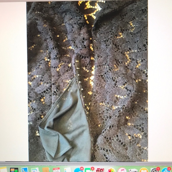 Two piece blouse and long skirt - Picture 3 of 8